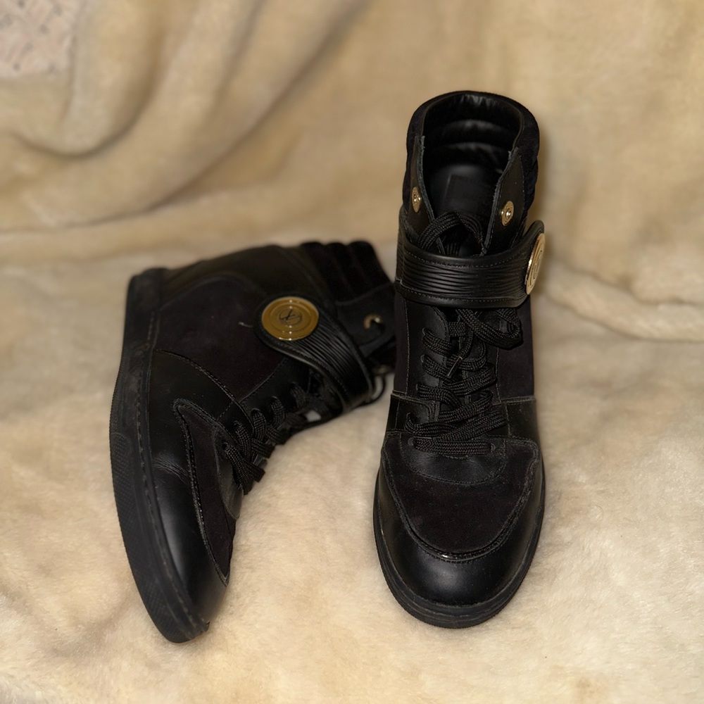 Louis Vuitton Hi Top Sneakers
